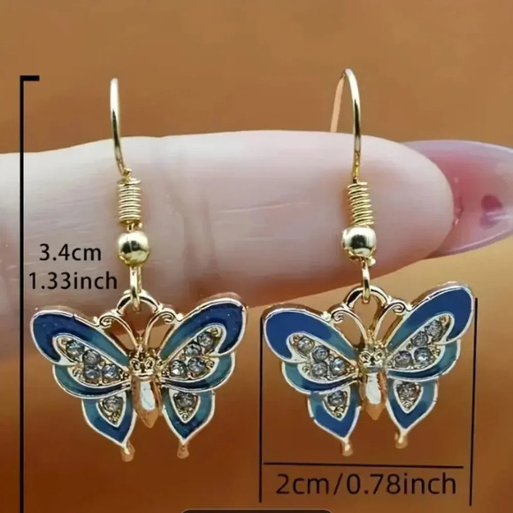 Fucsia Pink Butterfly Metallic Enamel Dangle Goldtoned Fashion Earrings set - Picture 2 of 2